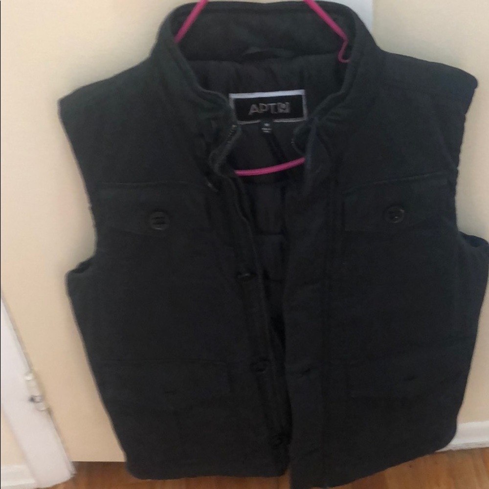 Mens Medium Vest